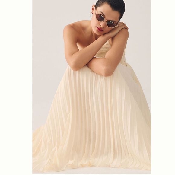 Forever That Girl One-Shoulder
Pleated Dress Elegant/ size XL - Picture 5 of 13